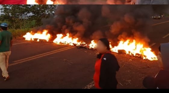 A manifestação, conforme relatado, é pacífica e organizada