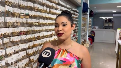 Júlia Pimenta, 25 anos, vendedora
