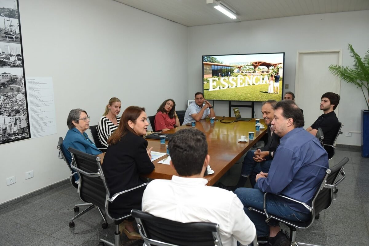 Empresários participaram de reunião com a prefeita da Capital e equipe (Foto: Ana Paula Fernandes/Divulgação)
