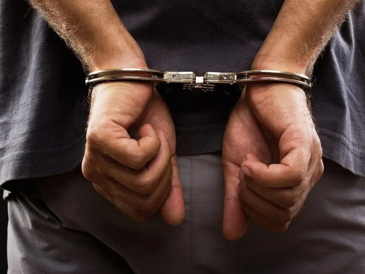 Homem com mandado de prisão em aberto é capturado pela Polícia Militar no São Bento