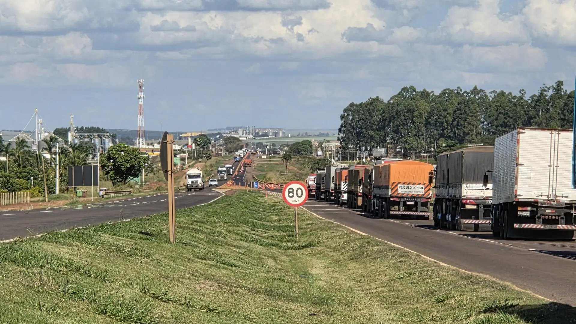 Obras de manutenção interditam trechos da BR-163 em MS