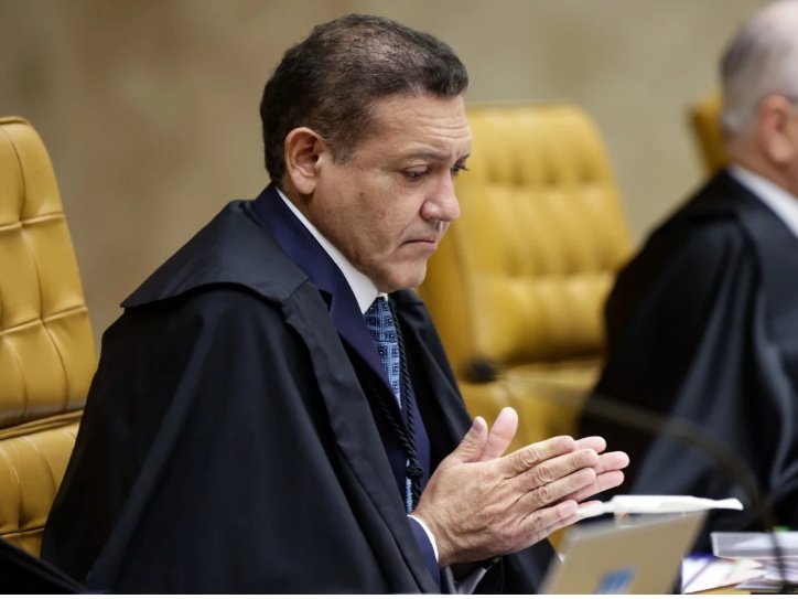Celular de Vorcaro cita R$ 500 mil ligados a filho de Nunes Marques; ministro nega pagamento