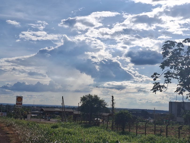 Sidrolândia terá quinta-feira de calor e possibilidade de mudança no tempo
