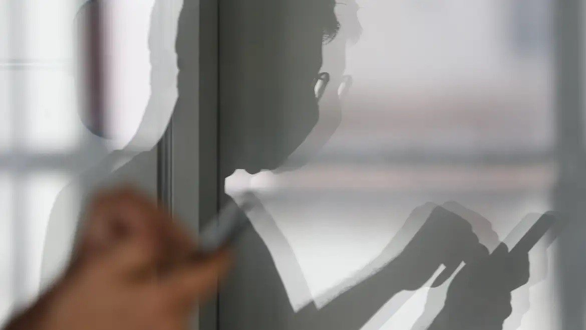 PMMS alerta para golpes digitais com anúncios falsos de concursos