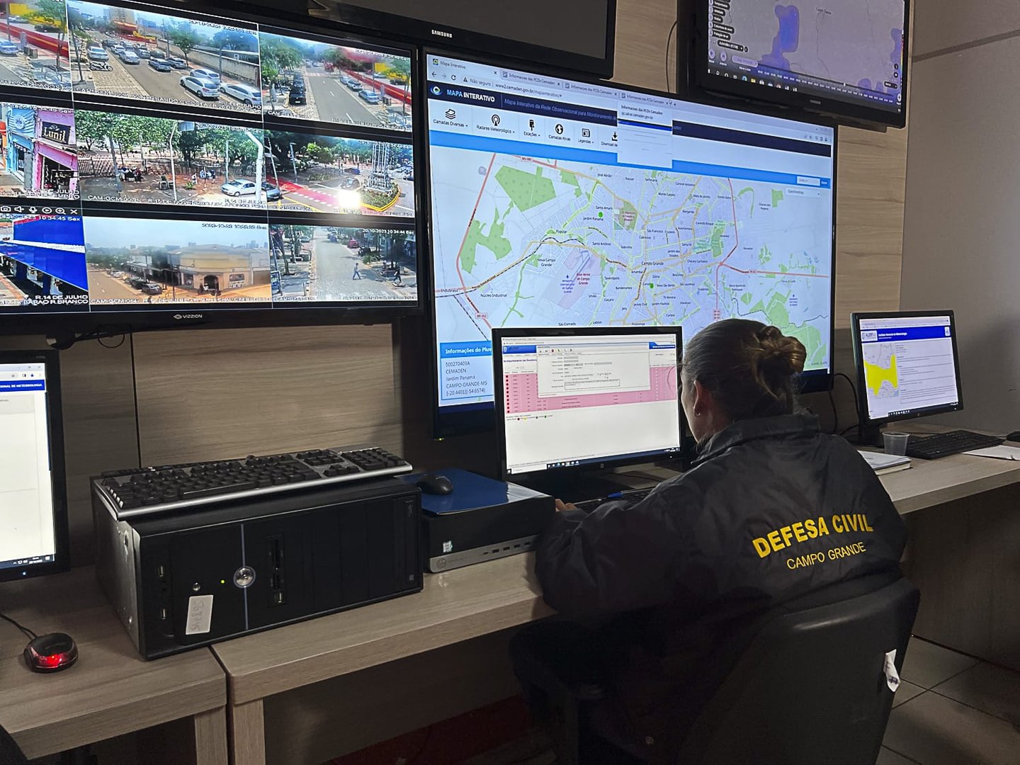 Proteja-se: Defesa Civil emite alerta para riscos de tempestade em Campo Grande