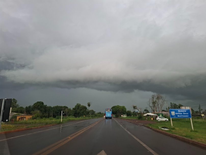 Previsão do tempo: Sidrolândia pode ter chuva e temporais nesta terça-feira