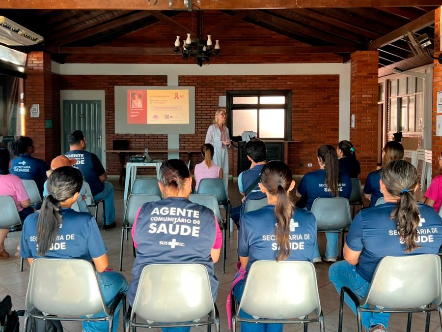 Outubro Rosa: capacitação orientou agentes comunitários sobre a saúde da mulher
