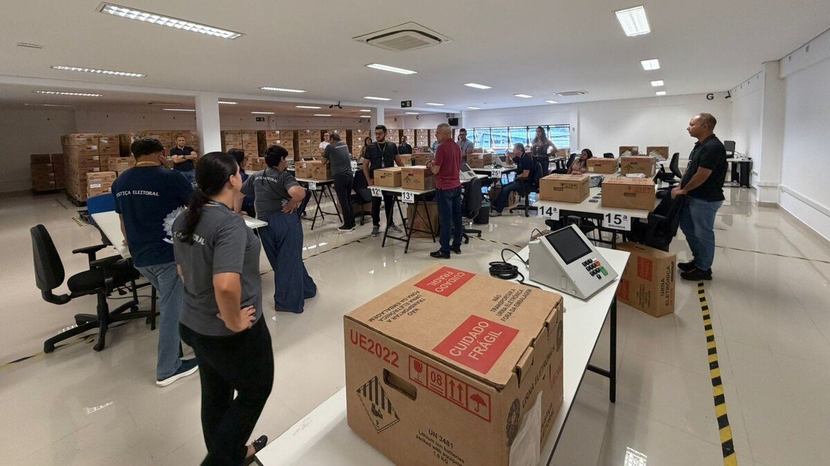 Justiça Eleitoral prepara as urnas para o 2º turno em MS