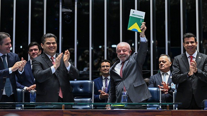 Comerciários da Capital celebram promulgação do fim da escala 6x1