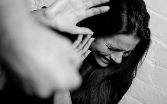 Sidrolândia registra três casos de violência doméstica em pouco mais de 24 horas; mulher foi agredida com cabo de vassoura