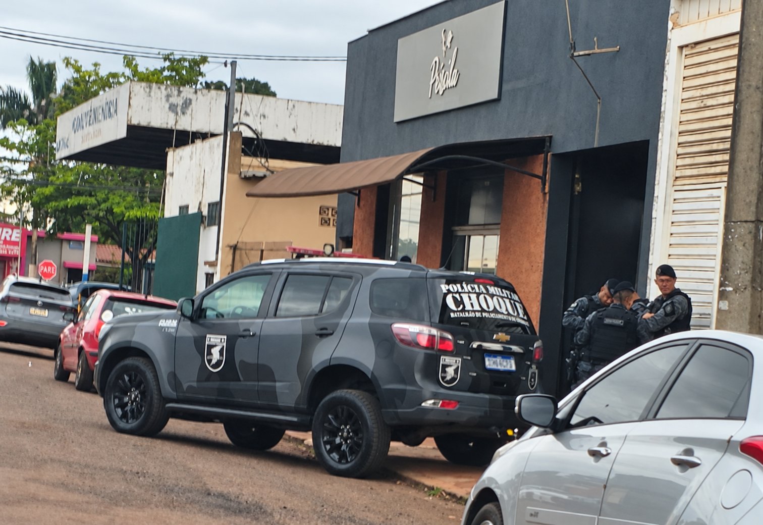 Viaturas do Choque no Centro chamam atenção e geram apreensão em Sidrolândia